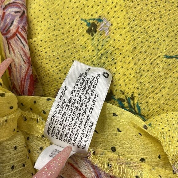 XHILARATION : XL Sleeveless ruffle Surplice neck Faux wrap Hi-low yellow floral - Picture 7 of 7